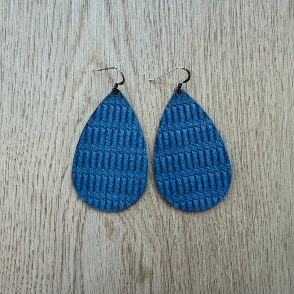 Nickel & Suede Leather Earrings Size Medium